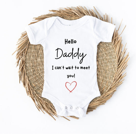 Personalised Daddy Pregnancy Announcement - Pregnancy Announcement Prop -Pregnancy Announcement Gift - Personalised Baby Vest - Pregnant